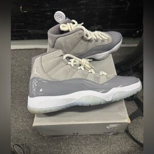 Nike air jordan 11 cool Grey used Sz 8 ✅✅